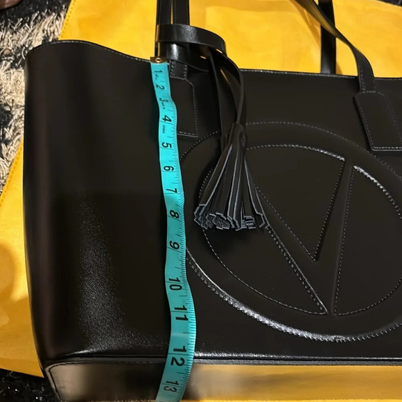⭐️HP🖤Valentino by Mario Valentino Leather X Large Soho FV Tote NWT - Picture 11 of 17